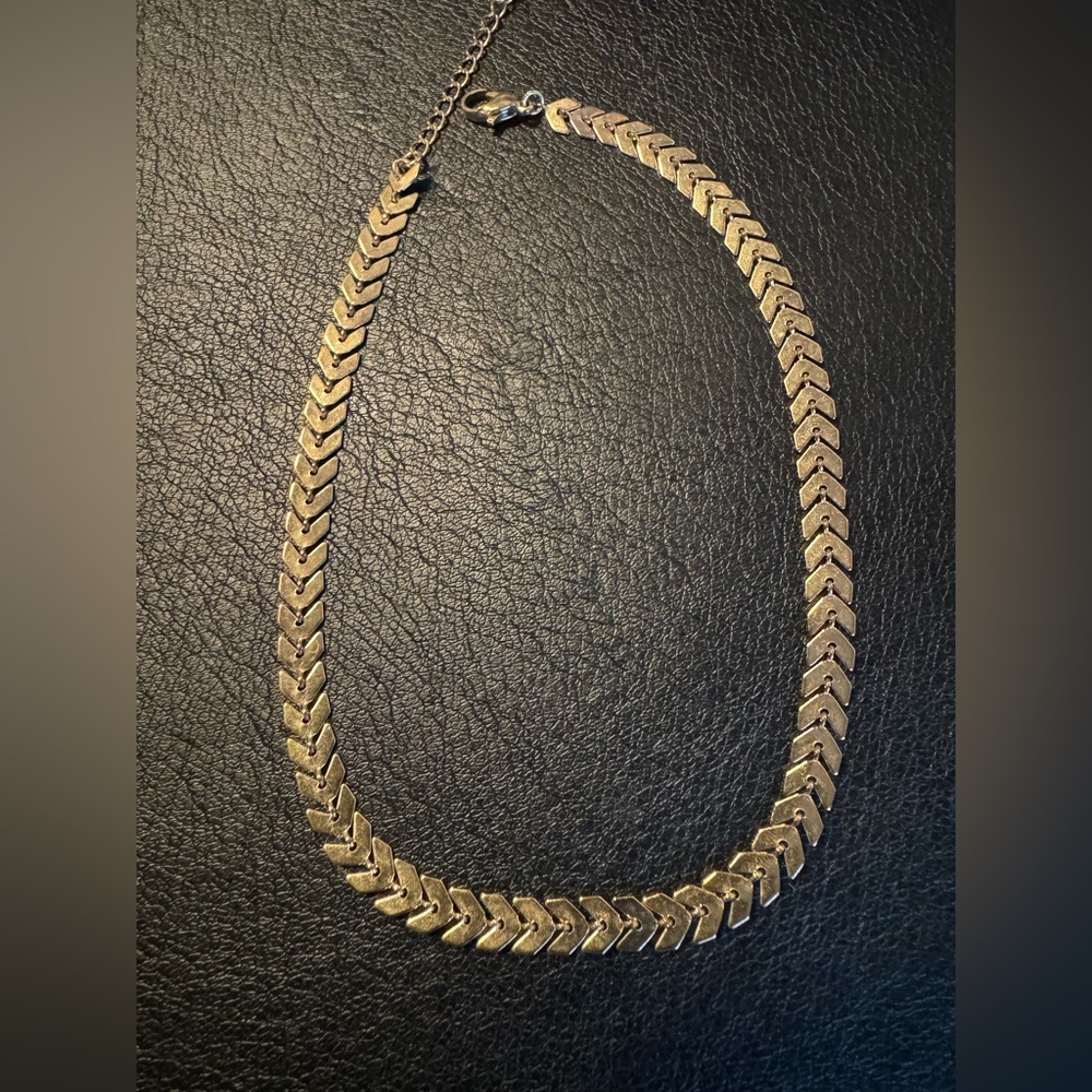 Chevron Pattern Gold Choker